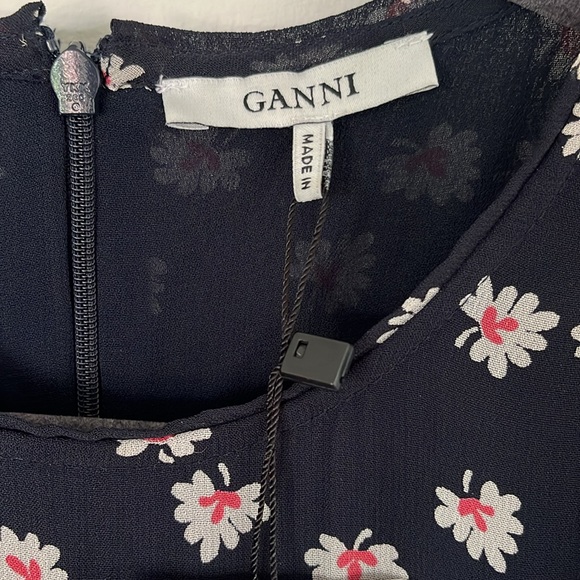 Beautiful Ganni floral dress - Picture 4 of 8